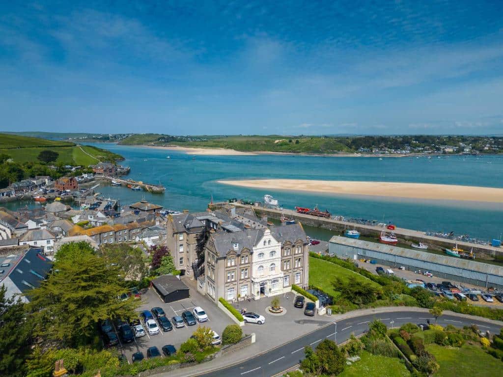 Courier Padstow